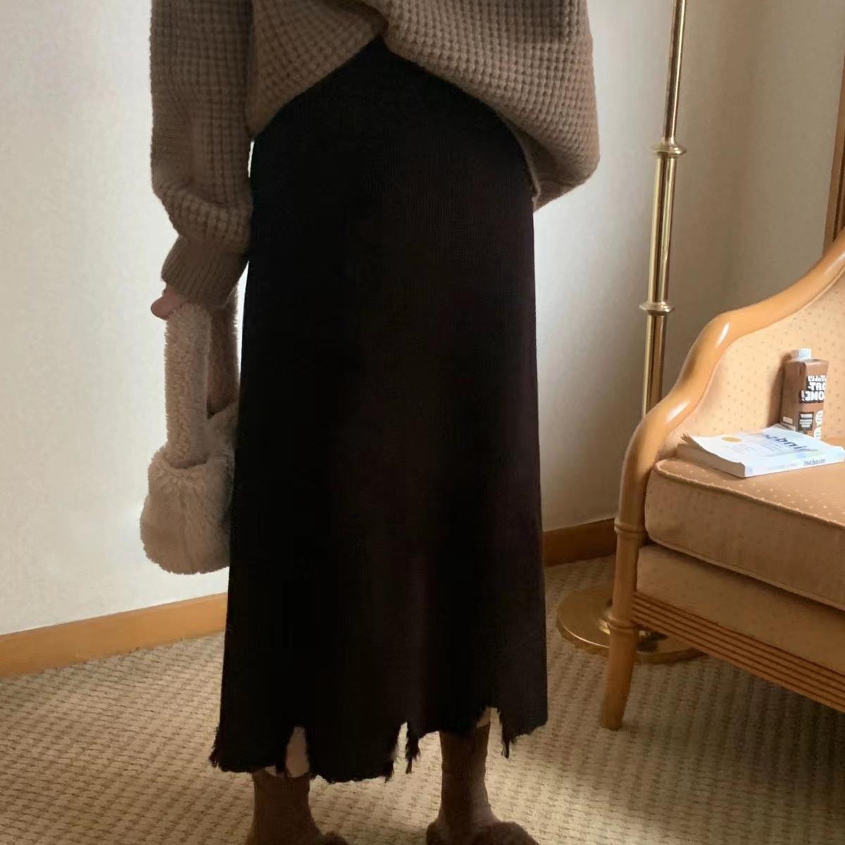 Дизайн в корейском стиле, нишевая юбка из трикотажа с высокой талией, облегающая, средней длины, с неровным краем, А-силуэта, для женщин XL
Дизайн в корейском стиле, нишевая юбка из трикотажа с высокой талией, облегающая, средней длины, с неровным краем, А-силуэта, для женщин XL