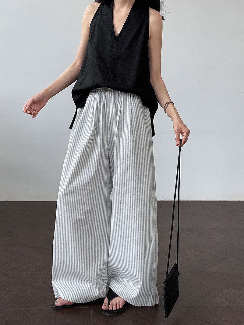 LUXI Women s High Waist Vertical Stripe Wide Leg Cotton Pants - Korean Style, Slimming, Versatile, Floor-Length Straight Leg L
LUXI Women s High Waist Vertical Stripe Wide Leg Cotton Pants - Korean Style, Slimming, Versatile, Floor-Length Straight Leg L