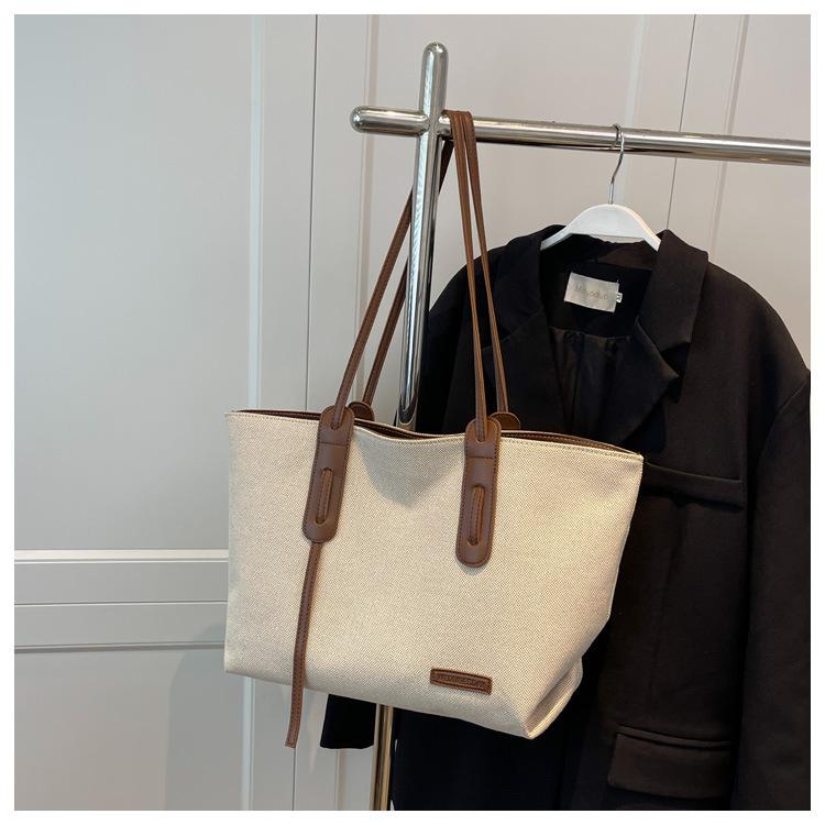 Young Women s Tote Bag Large Capacity Canvas College Student Book Handbag Women s White Shoulder Bag Fashionable Work Handbag 46cmX27cmX14cm
Young Women s Tote Bag Large Capacity Canvas College Student Book Handbag Women s White Shoulder Bag Fashionable Work Handbag 46cmX27cmX14cm