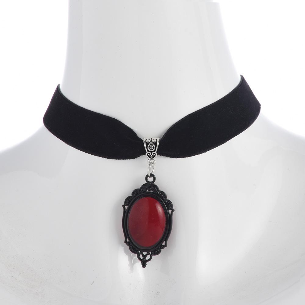 Gothic Blood Red Quartz Charm Necklace Black Velvet Necklace for Women Vampire Embossed Witch Jewelry Accessories Vintage Choker
Gothic Blood Red Quartz Charm Necklace Black Velvet Necklace for Women Vampire Embossed Witch Jewelry Accessories Vintage Choker