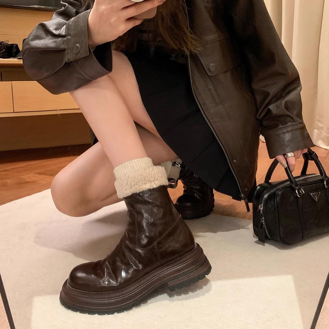 Sheepskin version~ Leather thick-soled velvet lamb wool short boots women s autumn and winter new Chelsea boots Martin boots Snow boots 34
Sheepskin version~ Leather thick-soled velvet lamb wool short boots women s autumn and winter new Chelsea boots Martin boots Snow boots 34