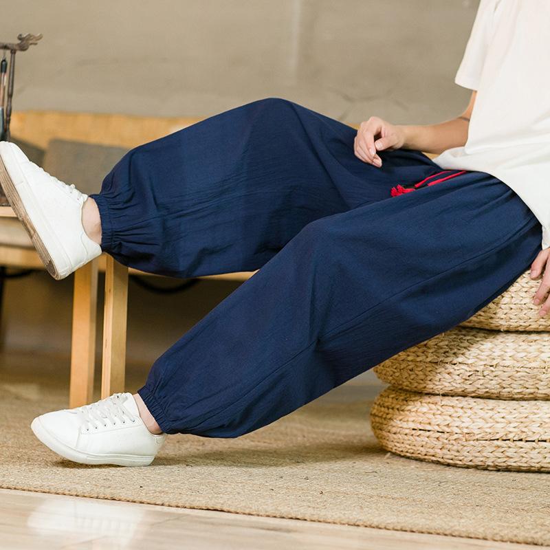 Весенне-летние мужские дышащие хлопково-льняные повседневные брюки гаремы на кулиске в китайском стиле L тёмно-синий
Весенне-летние мужские дышащие хлопково-льняные повседневные брюки гаремы на кулиске в китайском стиле L тёмно-синий