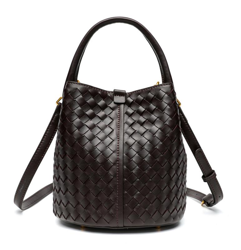 Tide And Light Luxury Women S Bags, Niche One-Shoulder Oblique Span Bags, Large-Capacity Hand-Woven Exquisite Portable Bucket Bags 18cm*18cm*20cm*
Tide And Light Luxury Women S Bags, Niche One-Shoulder Oblique Span Bags, Large-Capacity Hand-Woven Exquisite Portable Bucket Bags 18cm*18cm*20cm*
