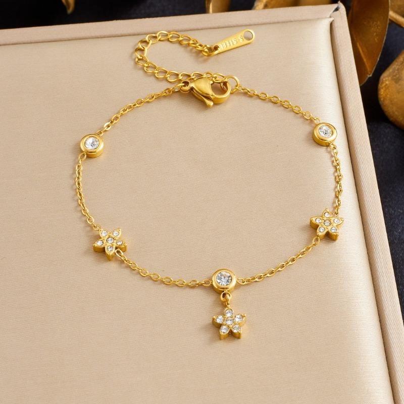 Gold Plated Stainless Steel CZ Flower Charm Bracelet for Women золотой
Gold Plated Stainless Steel CZ Flower Charm Bracelet for Women золотой