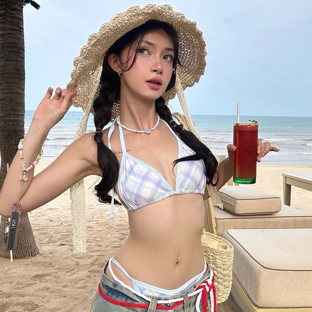 2025 Women s One-Piece Slimming Bikini Swimsuit - Cover Belly, Beach & Hot Spring Ready Medium
2025 Women s One-Piece Slimming Bikini Swimsuit - Cover Belly, Beach & Hot Spring Ready Medium