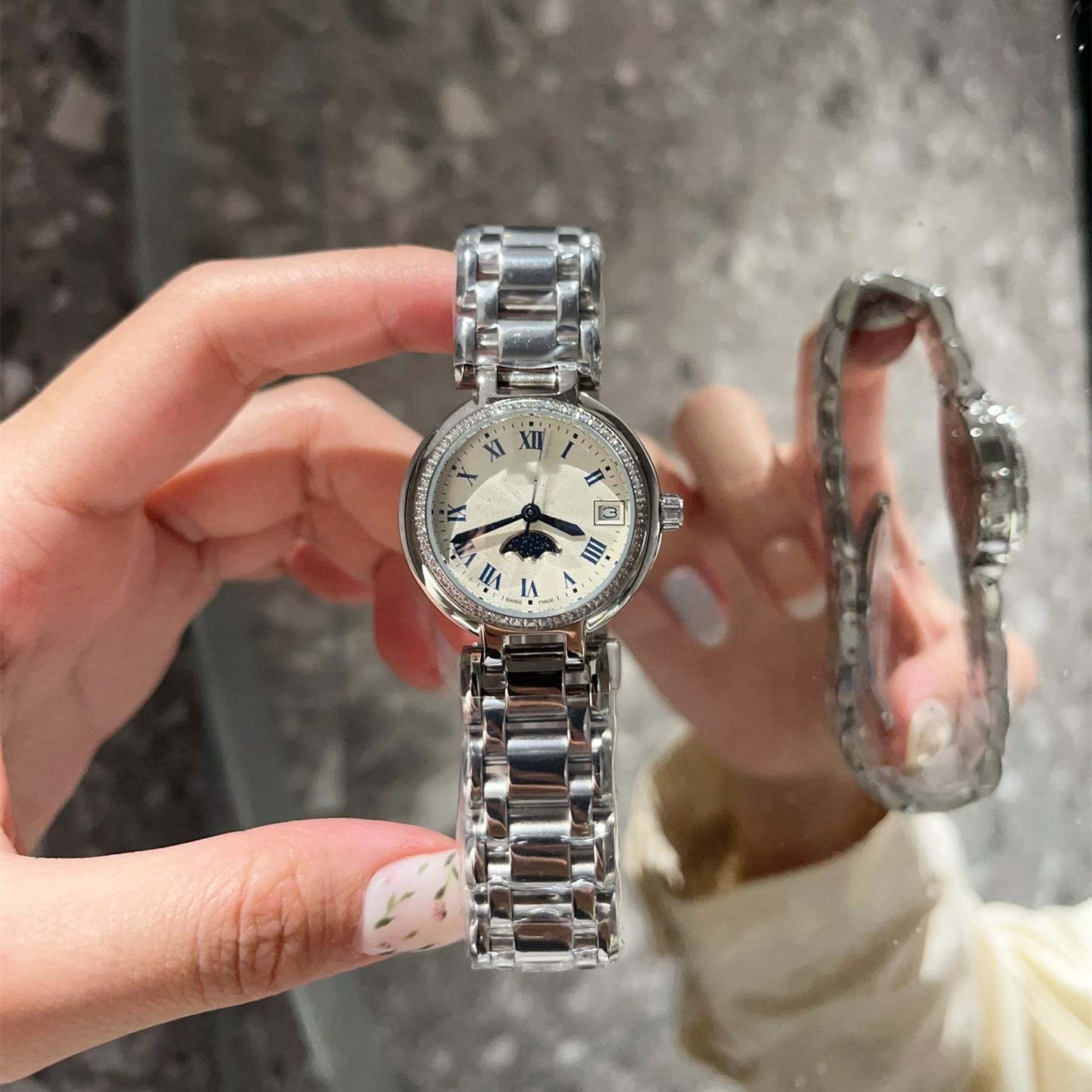 Женские кварцевые часы Heart Moon Series со стальным браслетом и циферблатом с римскими ракушками и бриллиантами
Женские кварцевые часы Heart Moon Series со стальным браслетом и циферблатом с римскими ракушками и бриллиантами