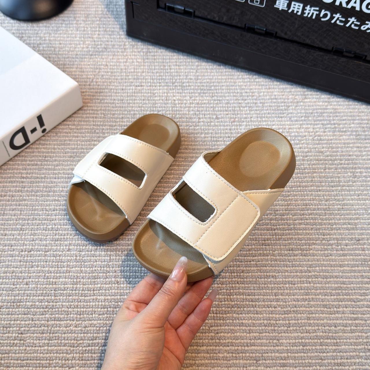 Korean-style children s shoes for girls, new summer vintage Roman princess slide sandals, children s sandals for outdoor wear 30 бежевий
Korean-style children s shoes for girls, new summer vintage Roman princess slide sandals, children s sandals for outdoor wear 30 бежевий