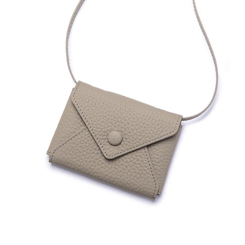 Niche design exquisite mini messenger envelope card bag new fanny pack neck change bag small bag mouth red envelope
Niche design exquisite mini messenger envelope card bag new fanny pack neck change bag small bag mouth red envelope
