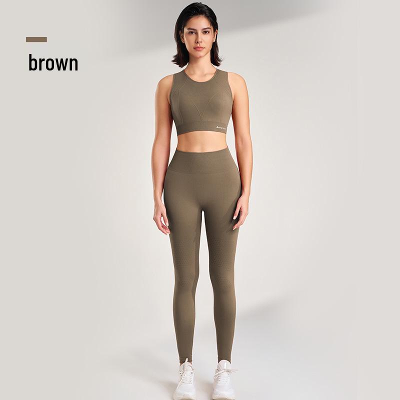 Женский комплект для занятий йогой и другими видами спорта на открытом воздухе: Ударопрочный бюстгальтер и утягивающие быстросохнущие брюки Small коричневый
Женский комплект для занятий йогой и другими видами спорта на открытом воздухе: Ударопрочный бюстгальтер и утягивающие быстросохнущие брюки Small коричневый