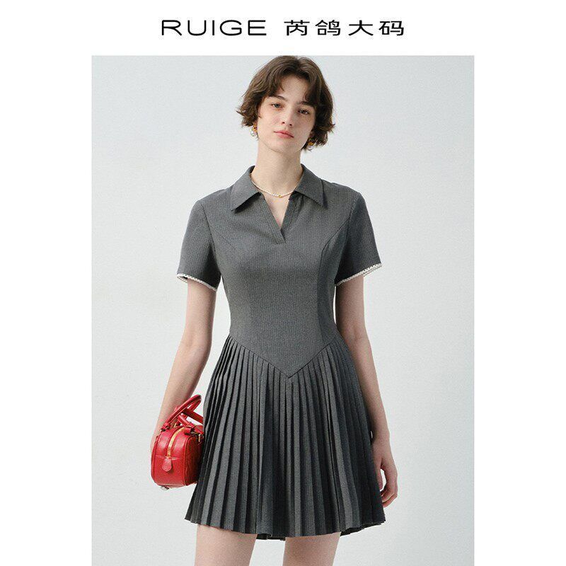 Rui GE Plus Size Women s Clothing Dress A- line Lapel Polo Skirt Women s New Arrival Summer Waist-Tight Slightly Oversized Girls Pleated Skirt Time and Space Gray (Spot) L
Rui GE Plus Size Women s Clothing Dress A- line Lapel Polo Skirt Women s New Arrival Summer Waist-Tight Slightly Oversized Girls Pleated Skirt Time and Space Gray (Spot) L