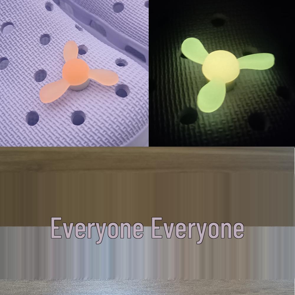Luminous Cartoon Windmill Airplane Shoe Accessories - DIY Rotatable Decorations for Clogs & Beachwear рожевий
Luminous Cartoon Windmill Airplane Shoe Accessories - DIY Rotatable Decorations for Clogs & Beachwear рожевий