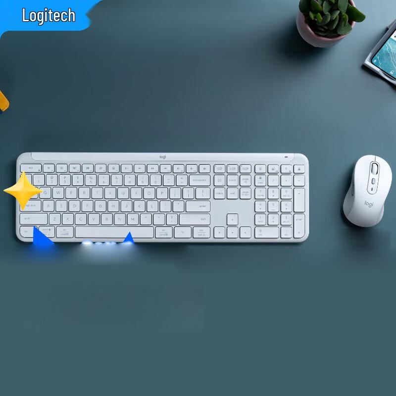 Logitech MK950 Bluetooth Wireless Keyboard Mouse Combo
Logitech MK950 Bluetooth Wireless Keyboard Mouse Combo