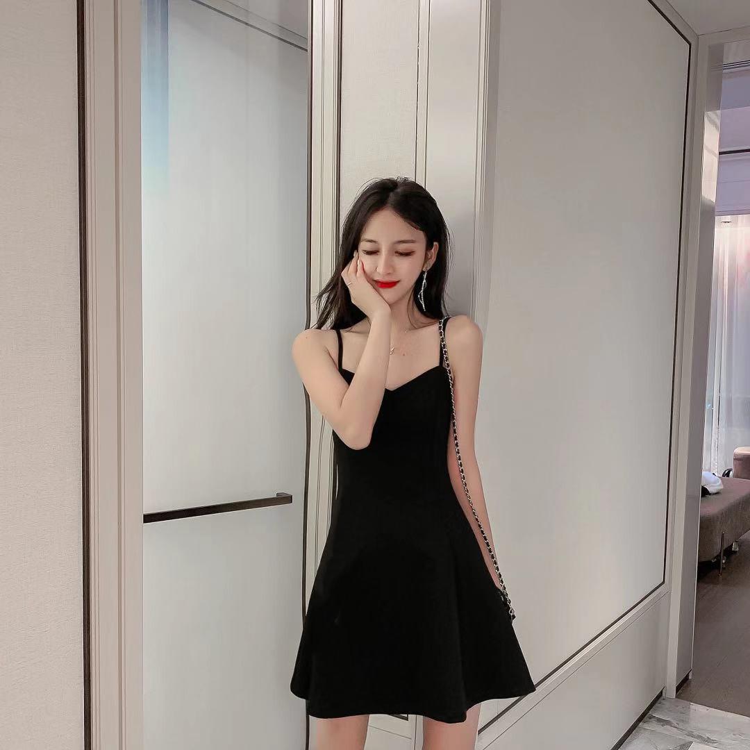 New Summer Dress Women s Inner Cover Bottom Thin Suspender A Word Short Skirt Hepburn Small Black Dress Small Man 2XL чорний
New Summer Dress Women s Inner Cover Bottom Thin Suspender A Word Short Skirt Hepburn Small Black Dress Small Man 2XL чорний