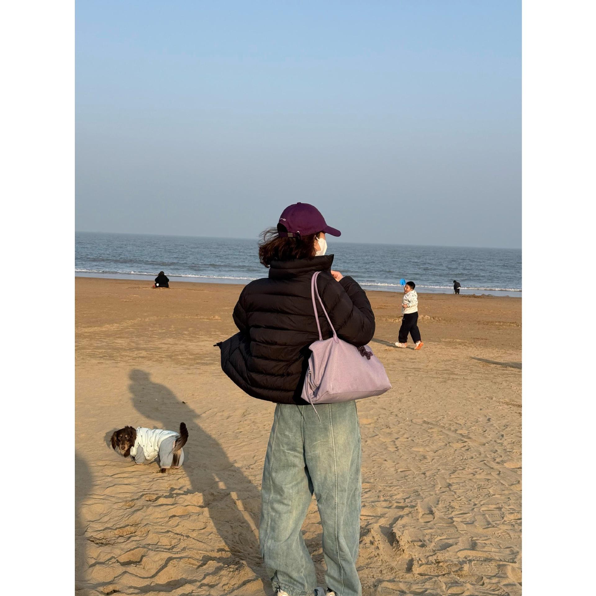 New Niche Color Blocking Lightweight Travel Nylon Tote Bag with Multiple Compartments and Large Capacity Single Shoulder Bag
New Niche Color Blocking Lightweight Travel Nylon Tote Bag with Multiple Compartments and Large Capacity Single Shoulder Bag