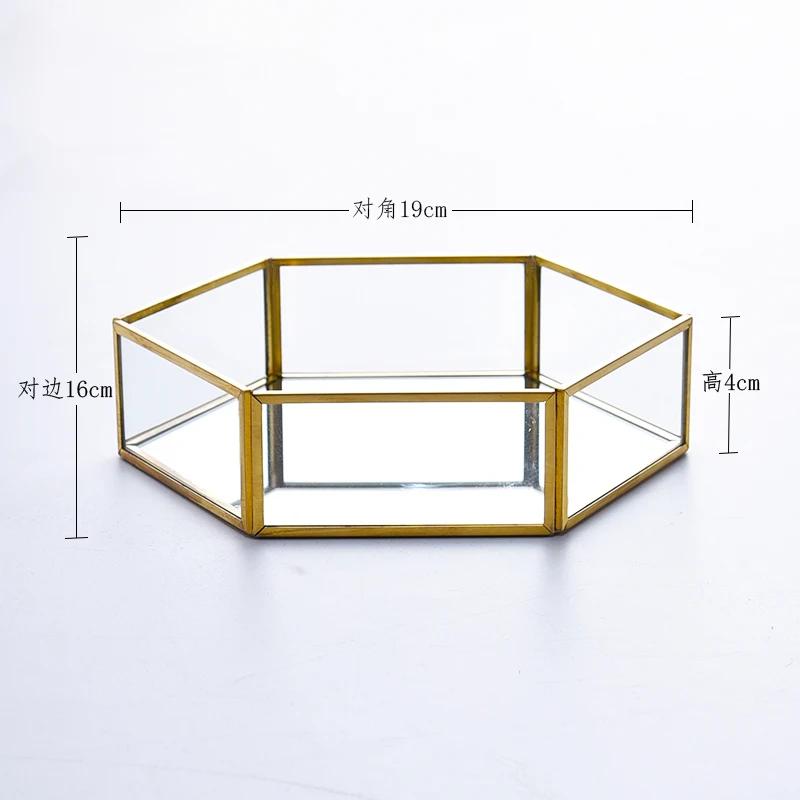 Nordic Golden Metal Glass Tray Bathroom Supplies Simple Dressing Table Desktop Cosmetic Storage Box Household Goods Snack Dish
Nordic Golden Metal Glass Tray Bathroom Supplies Simple Dressing Table Desktop Cosmetic Storage Box Household Goods Snack Dish