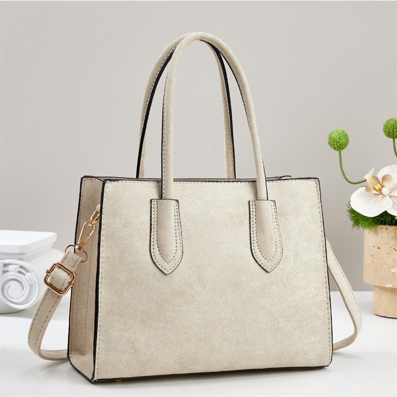 Stylish retro simple handbag women s bag casual shoulder bag commuting shopping messenger bag Handbag 26*10*20 абрикосовий
Stylish retro simple handbag women s bag casual shoulder bag commuting shopping messenger bag Handbag 26*10*20 абрикосовий