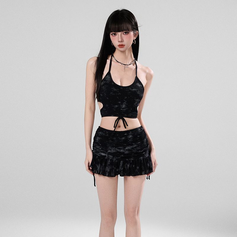 Split swimsuit women s high-end sense new pure desire sexy seaside vacation skirt flat-angle swimsuit soaking in hot springs XL чорний
Split swimsuit women s high-end sense new pure desire sexy seaside vacation skirt flat-angle swimsuit soaking in hot springs XL чорний
