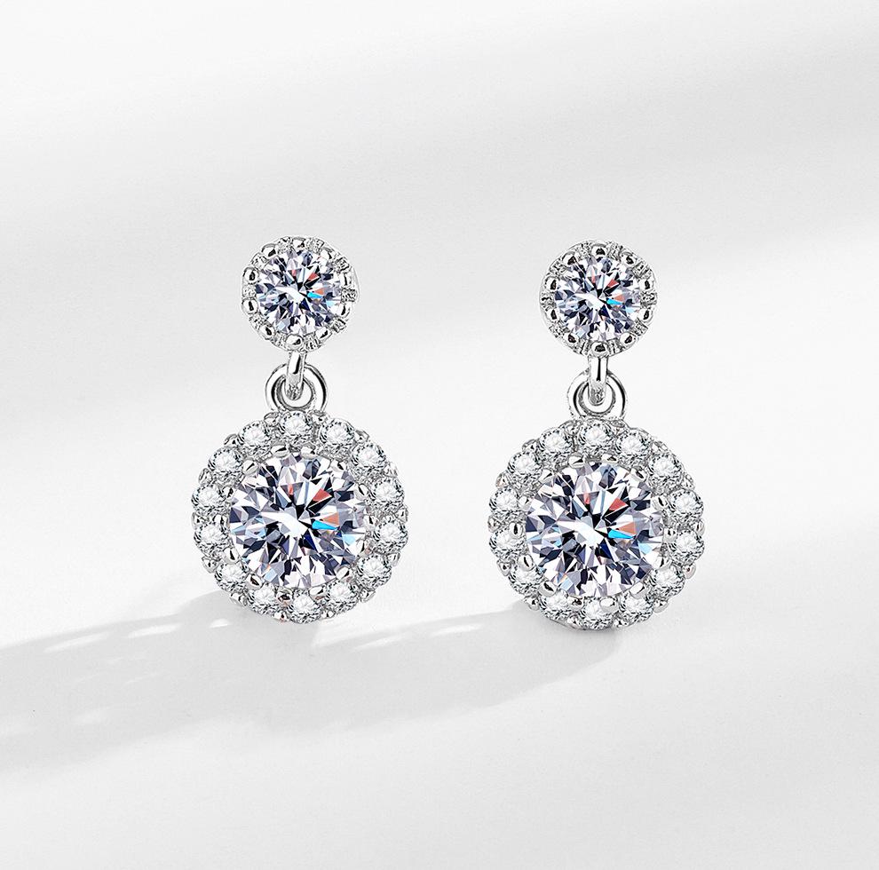 Live Broadcast Imitation 925 Sterling Silver Moissanite Tassel Stud Earrings for Women - Elegant and Versatile Dangle Design
Live Broadcast Imitation 925 Sterling Silver Moissanite Tassel Stud Earrings for Women - Elegant and Versatile Dangle Design
