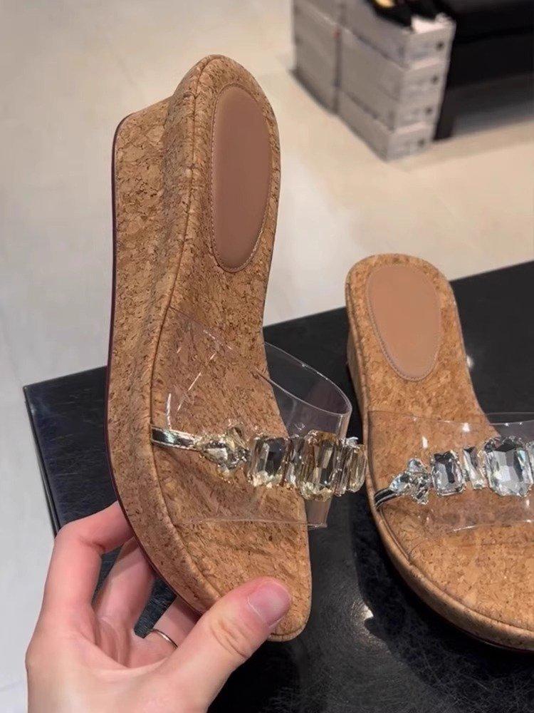 Однослівні прозорі красиві шльопанці на танкетці, жіночі 2025 нові літні шльопанці на платформі, пляжне взуття 40
Однослівні прозорі красиві шльопанці на танкетці, жіночі 2025 нові літні шльопанці на платформі, пляжне взуття 40