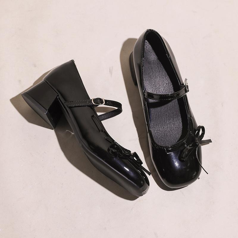Французские туфли-лодочки с открытым верхом женские 2025 весна-лето новые красные ретро милые с бантом на толстом высоком каблуке туфли Мэри Джейн 42 чёрный
Французские туфли-лодочки с открытым верхом женские 2025 весна-лето новые красные ретро милые с бантом на толстом высоком каблуке туфли Мэри Джейн 42 чёрный
