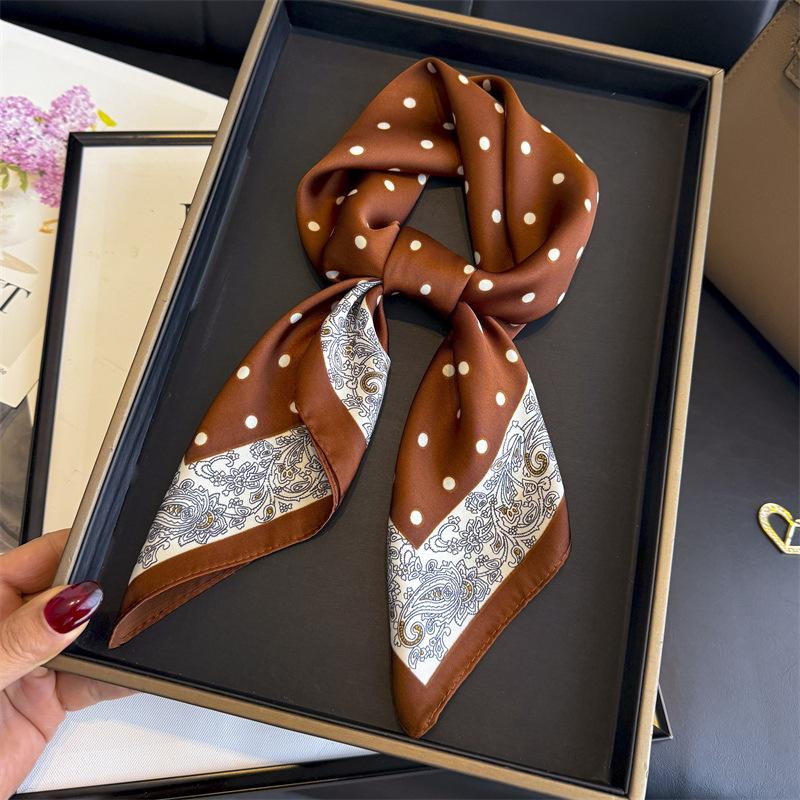 Fashion Scarf Turban Hijab Square Female Luxury Bandana Headscarf Handkerchief Windproof Neckerchief Print Shawl Wraps Headband 70x70cm
Fashion Scarf Turban Hijab Square Female Luxury Bandana Headscarf Handkerchief Windproof Neckerchief Print Shawl Wraps Headband 70x70cm