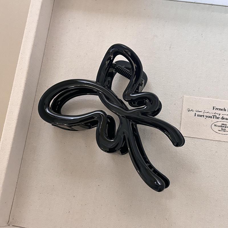 Большая акриловая заколка-бабочка для волос для женщин - Летняя коллекция
Большая акриловая заколка-бабочка для волос для женщин - Летняя коллекция