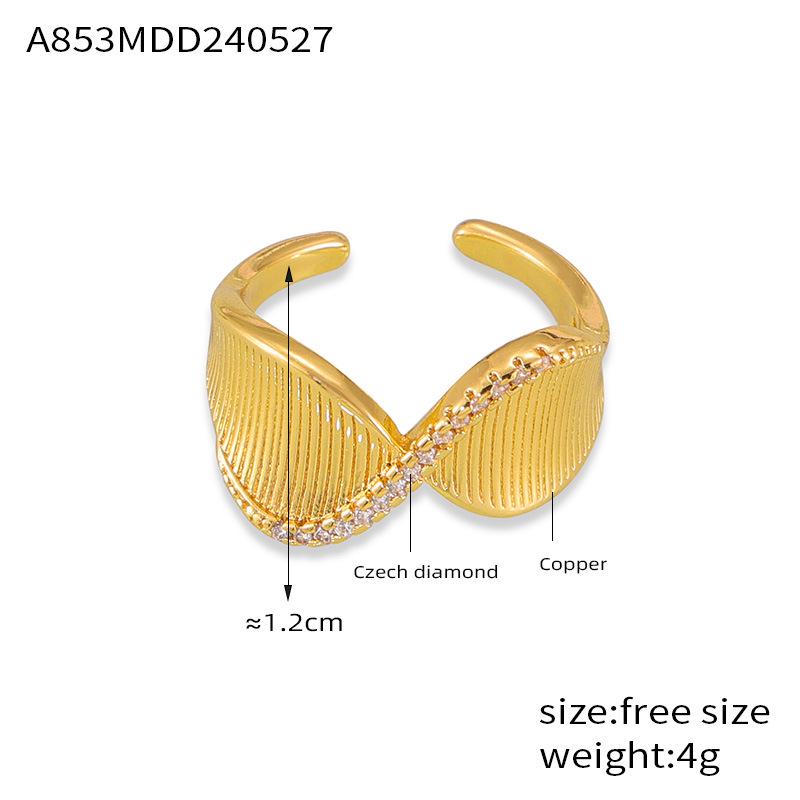 Минималистичное кольцо из витой меди в холодном стиле с полосатым дизайном и цветными бриллиантами
Минималистичное кольцо из витой меди в холодном стиле с полосатым дизайном и цветными бриллиантами