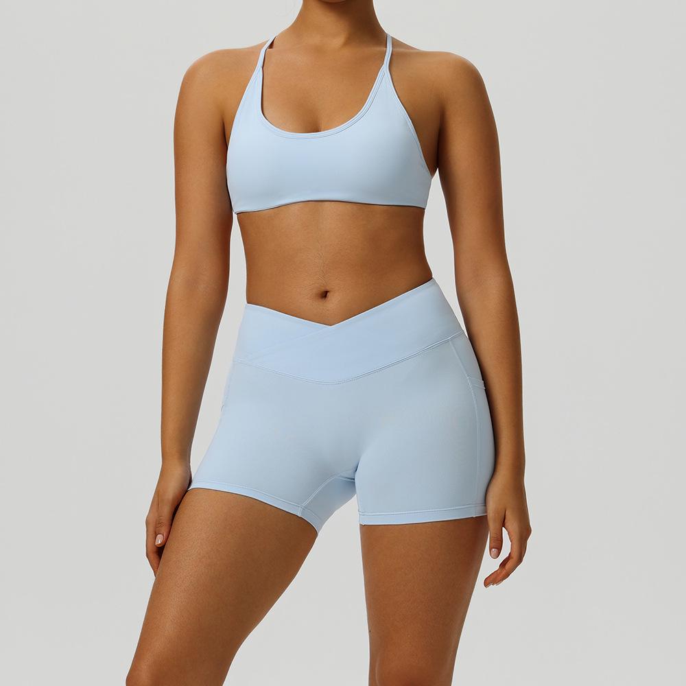 European and American Women s Quick-Drying Yoga Set: Tight-Fit Bra and Outerwear for Fitness, Running, and Outdoor Sports. Small
European and American Women s Quick-Drying Yoga Set: Tight-Fit Bra and Outerwear for Fitness, Running, and Outdoor Sports. Small
