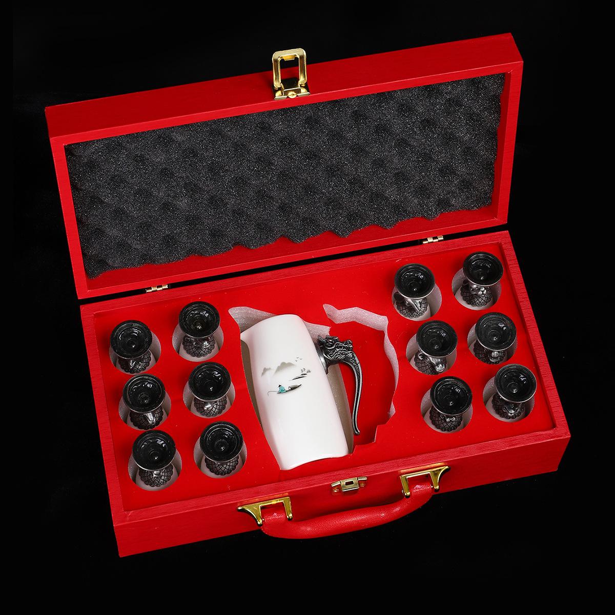 Zodiac Small Wine Glass Ceramic Wine Dispenser Baijiu Cup Spirits Cup One Cup High-End Light Luxury Gift Box Set
Zodiac Small Wine Glass Ceramic Wine Dispenser Baijiu Cup Spirits Cup One Cup High-End Light Luxury Gift Box Set