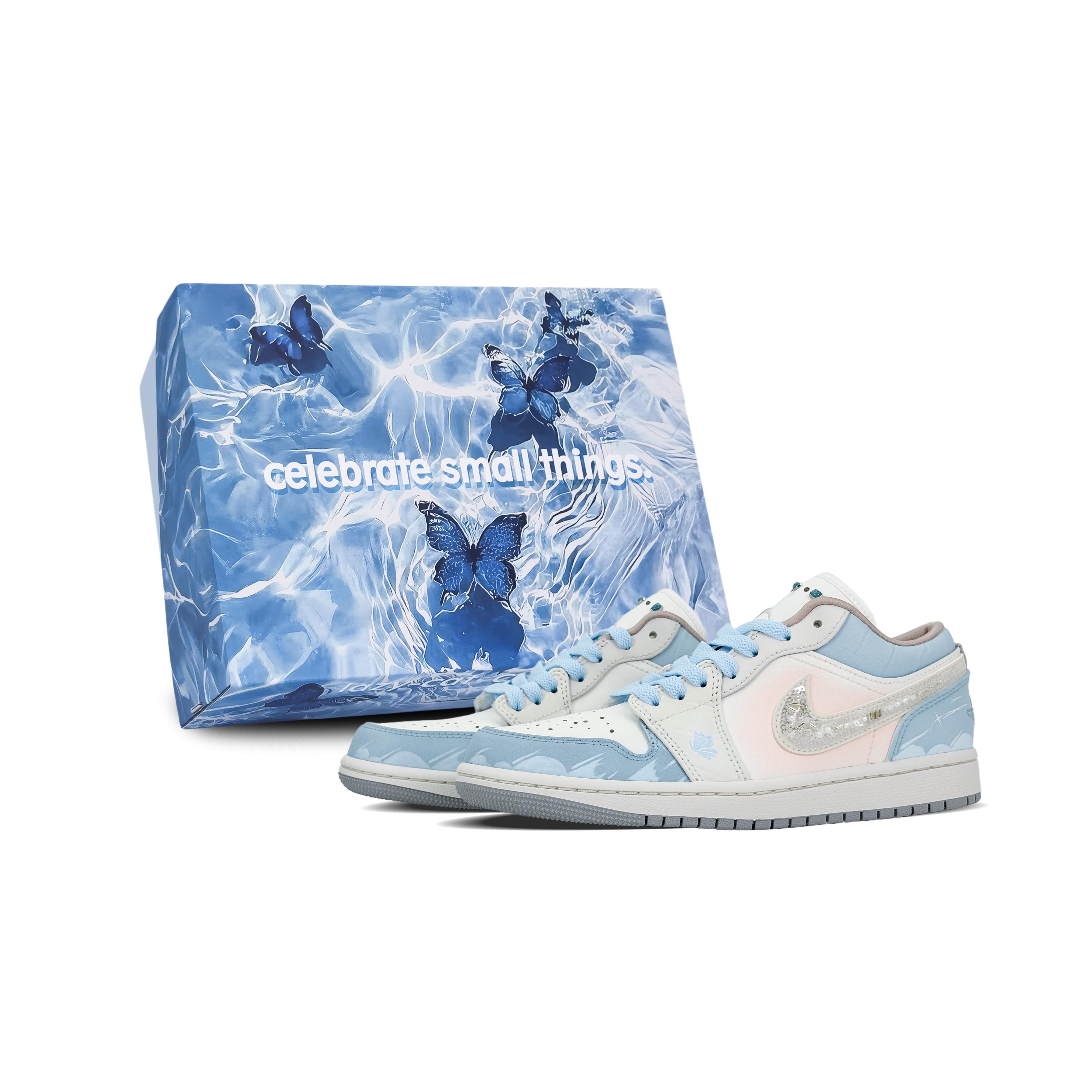 Jordan Air Jordan 1 Abrasion Resistant Low top Vintage Basketball Shoes Women s White Blue Pink IH7323-100(Team188-S-BOX) 38.5
Jordan Air Jordan 1 Abrasion Resistant Low top Vintage Basketball Shoes Women s White Blue Pink IH7323-100(Team188-S-BOX) 38.5