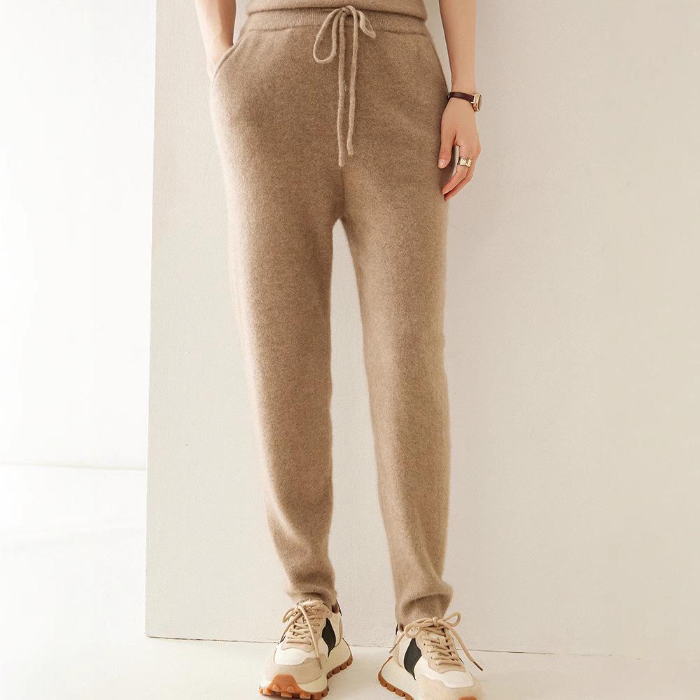 Women s High-Waisted Wool Pants - Solid Color, Cashmere Blend, Drawstring, Knitted for Autumn/Winter M suitable for height 155cm-160cm
Women s High-Waisted Wool Pants - Solid Color, Cashmere Blend, Drawstring, Knitted for Autumn/Winter M suitable for height 155cm-160cm