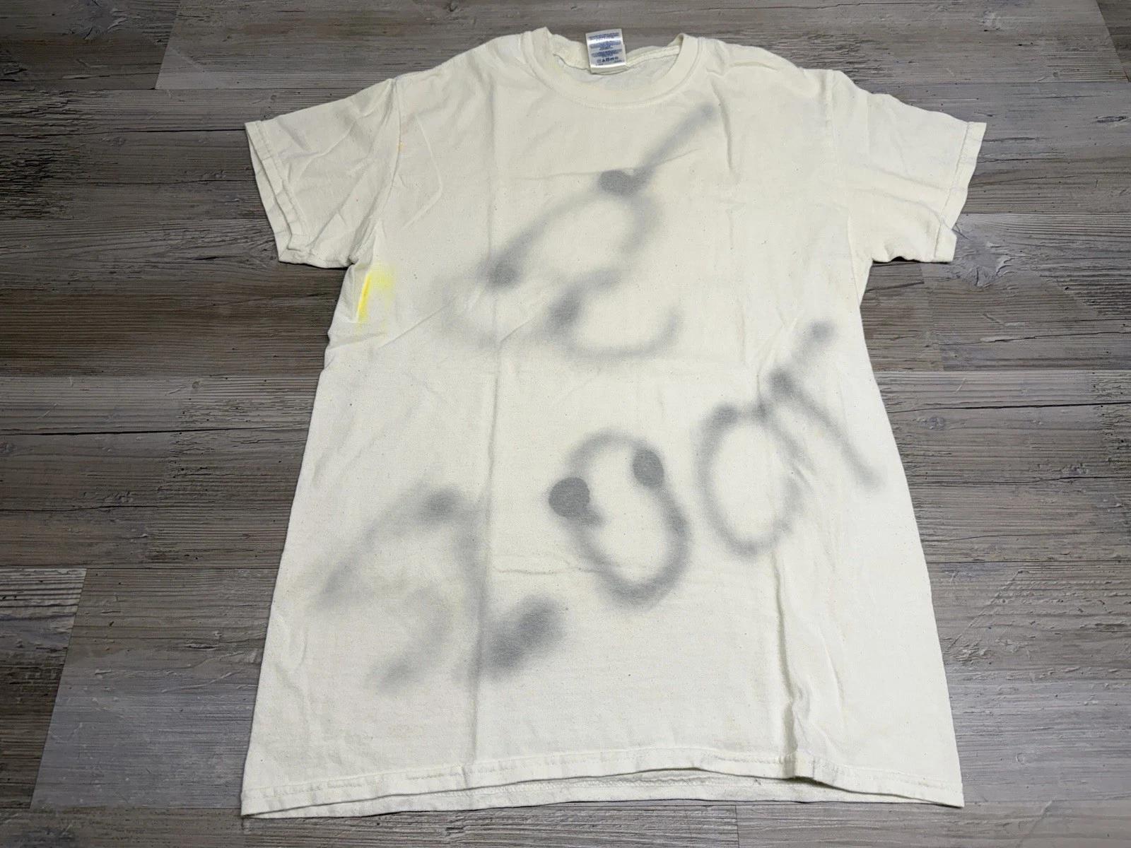Vintage Y2K Blank Paint Stain Splatter White T-Shirt Size S Skater Grunge Gildan 2XL
Vintage Y2K Blank Paint Stain Splatter White T-Shirt Size S Skater Grunge Gildan 2XL