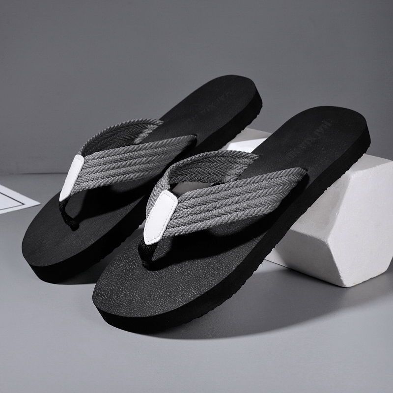 Men s Trend Lightweight Flip-Flops Simple Fashionable Vacation Casual Beach Slippers Non-Slip Creative Personalized Sandals 45 сірий колір
Men s Trend Lightweight Flip-Flops Simple Fashionable Vacation Casual Beach Slippers Non-Slip Creative Personalized Sandals 45 сірий колір