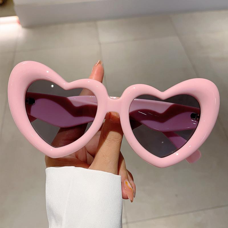 Y2K Oversized Luxury Brand Designer Love Heart Sunglasses Women For Men Trend Sun Glasses Punk Pink Shades Vintage Candy Eyewear чорний
Y2K Oversized Luxury Brand Designer Love Heart Sunglasses Women For Men Trend Sun Glasses Punk Pink Shades Vintage Candy Eyewear чорний