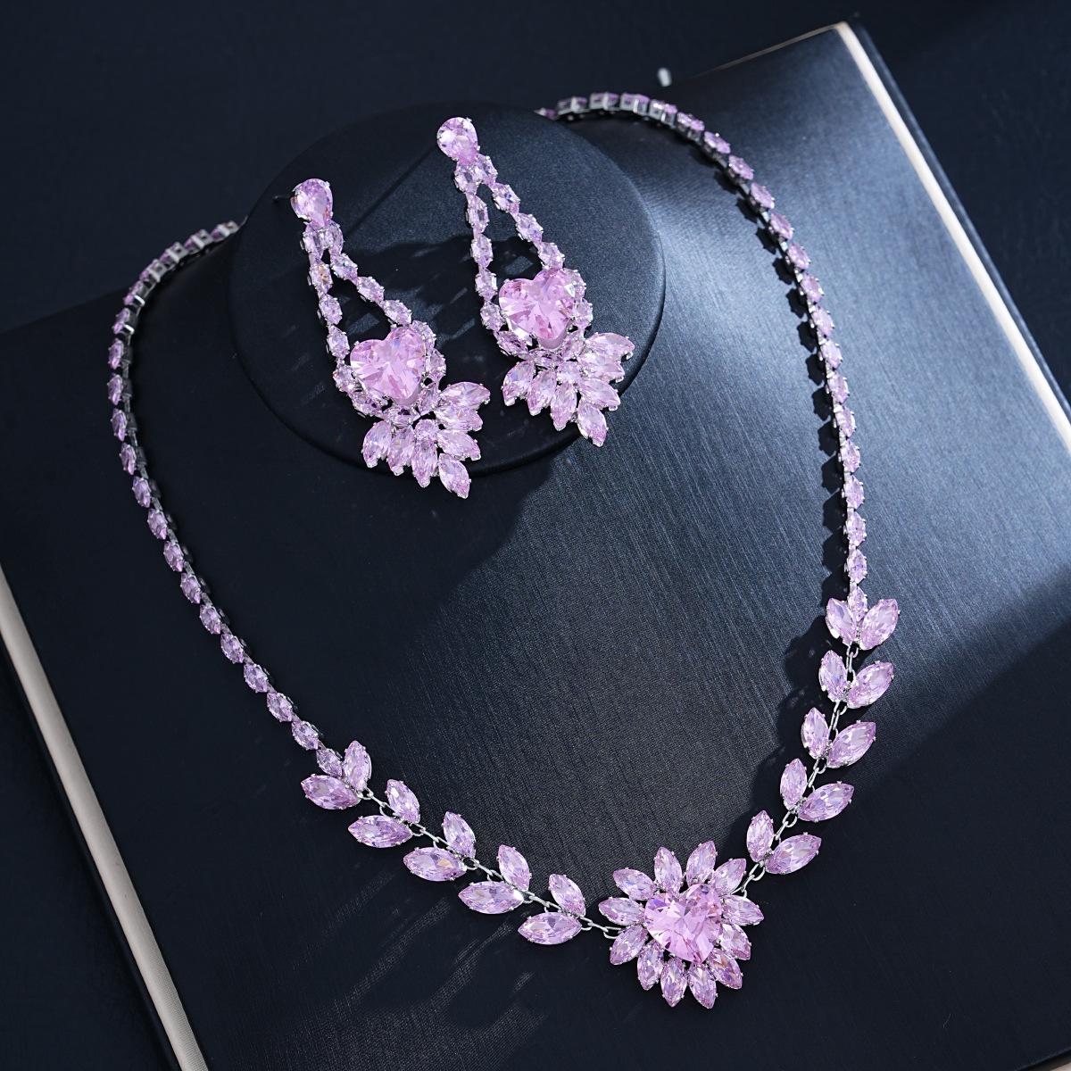 2026 Green Water Drop Necklace Earrings Two-piece Set Light Luxury Premium Bridal Banquet Rhinestone Jewelry Set 45CM
2026 Green Water Drop Necklace Earrings Two-piece Set Light Luxury Premium Bridal Banquet Rhinestone Jewelry Set 45CM