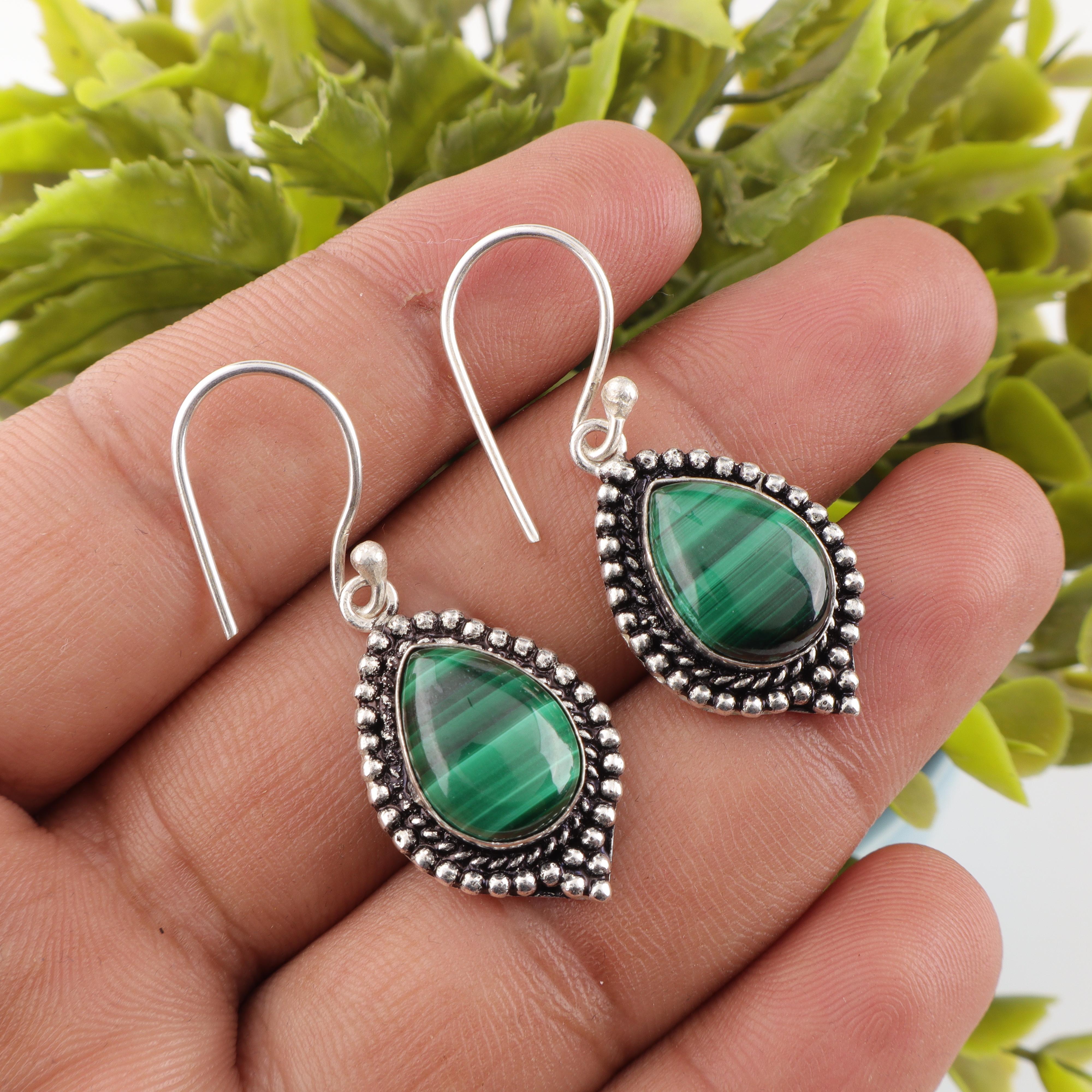 Malachite Gemstone Earrings Jewelry, 925 Solid Sterling Silver Earrings Jewelry, Handmade Artisan Jewelry For Wedding Gift 1.6 Inches зелений
Malachite Gemstone Earrings Jewelry, 925 Solid Sterling Silver Earrings Jewelry, Handmade Artisan Jewelry For Wedding Gift 1.6 Inches зелений