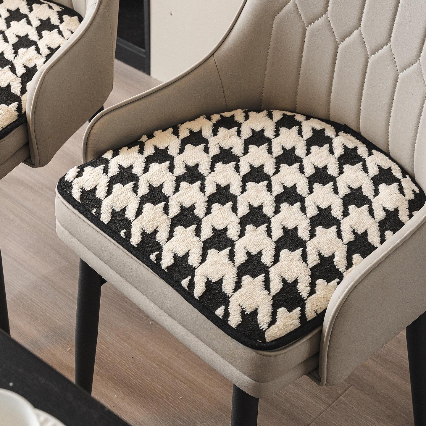 Houndstooth Premium Non-Slip Seat Pad Four Seasons Universal Comfortable Cushion for Dining Chair Stool Long Sitting Use U shaped-41X44CM
Houndstooth Premium Non-Slip Seat Pad Four Seasons Universal Comfortable Cushion for Dining Chair Stool Long Sitting Use U shaped-41X44CM