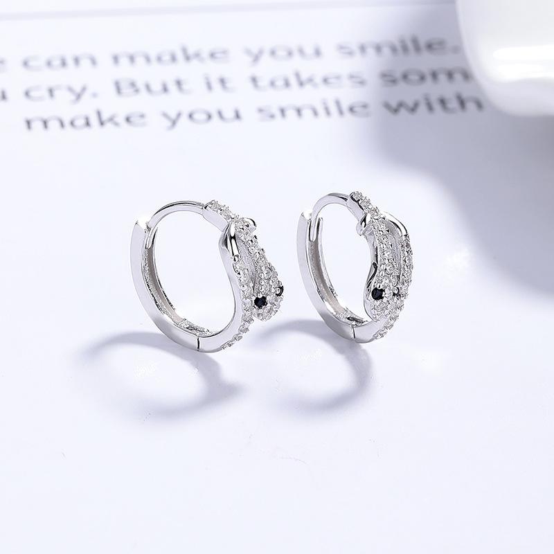 Spirit Snake Women s Fashion Charm Earrings Light Luxury Simple and Small Niche Earrings 925 silver белого золота
Spirit Snake Women s Fashion Charm Earrings Light Luxury Simple and Small Niche Earrings 925 silver белого золота