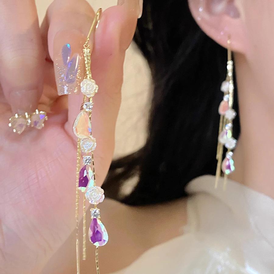 Diamond-encrusted acrylic water drop fringed ear line Korean ins style light luxury earrings exquisite versatile fashion earrings
Diamond-encrusted acrylic water drop fringed ear line Korean ins style light luxury earrings exquisite versatile fashion earrings