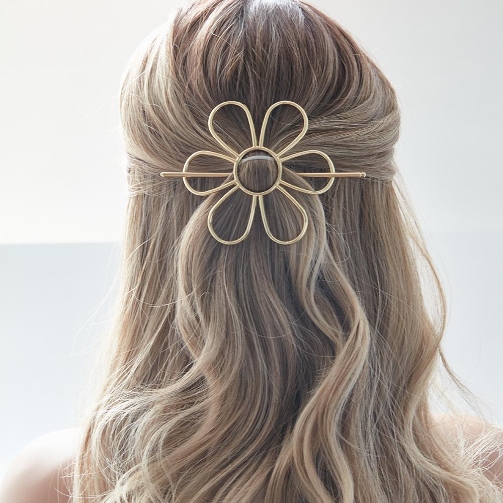 1Set/2pcs Bohemian Metal Alloy Hairpin, Unique Sun and Flower Design, Vintage Ladies Hair Accessories
1Set/2pcs Bohemian Metal Alloy Hairpin, Unique Sun and Flower Design, Vintage Ladies Hair Accessories