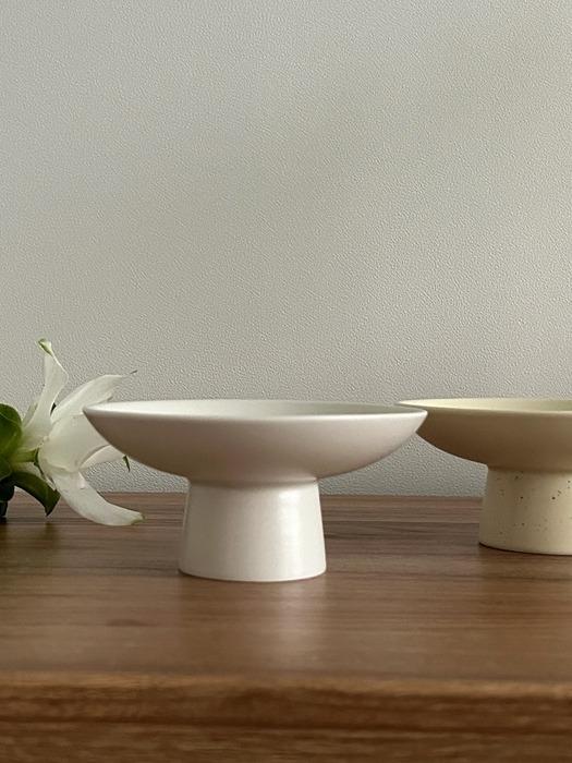 Elegant table matte bottom plate dessert plate tea time White 1p
Elegant table matte bottom plate dessert plate tea time White 1p