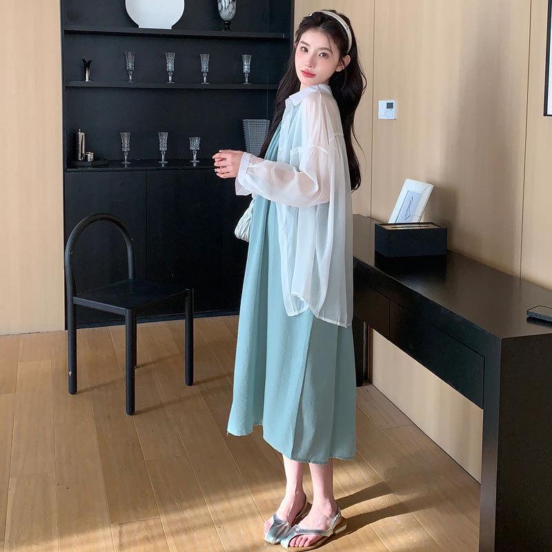 Летний комплект для беременных во французском стиле: Платье-комбинация и рубашка от солнца - Свободный крой Large (L)
Летний комплект для беременных во французском стиле: Платье-комбинация и рубашка от солнца - Свободный крой Large (L)