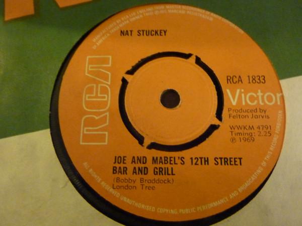 7inch Record NAT STUCKEY Joe And Mabels 12th Street Bar And 1833 RCA 1969 UK CountryFolk Used
7inch Record NAT STUCKEY Joe And Mabels 12th Street Bar And 1833 RCA 1969 UK CountryFolk Used