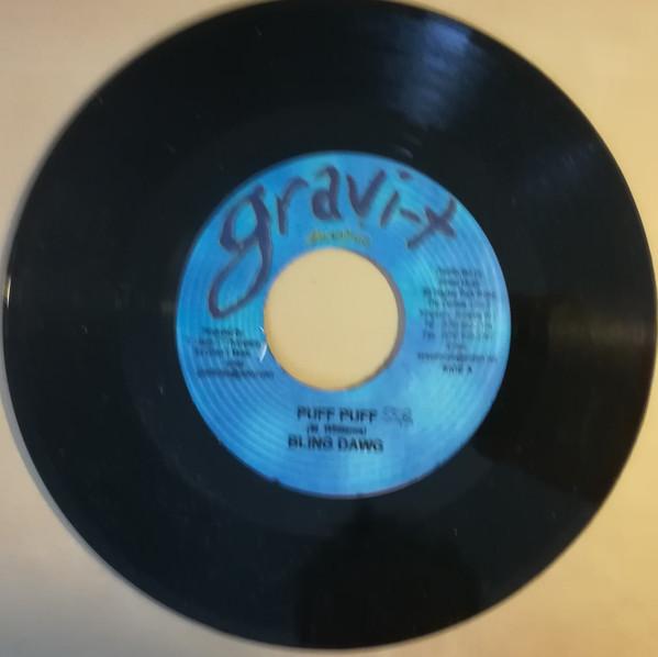 7inch Record BLING DAWG - Puff Puff NONE Gravi-T Music 2006 Jamaica Reggae, Ska & Dub Used
7inch Record BLING DAWG - Puff Puff NONE Gravi-T Music 2006 Jamaica Reggae, Ska & Dub Used