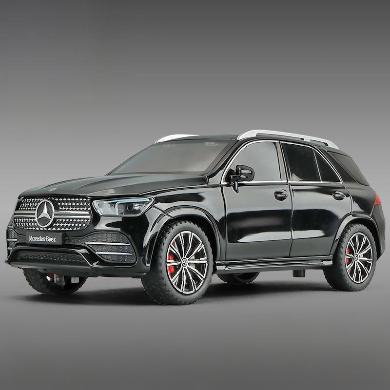 1:24 Benz GLE350 Off Road SUV Alloy Diecast Model Car Auto Parts Accessories Car Central Control Screen Ornament Decorations Boy чорний
1:24 Benz GLE350 Off Road SUV Alloy Diecast Model Car Auto Parts Accessories Car Central Control Screen Ornament Decorations Boy чорний