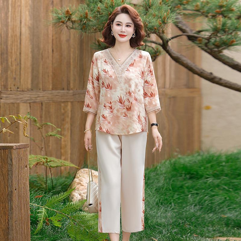 Mother s Day Stylish V-Neck Floral Two-Piece Set for Middle-Aged and Elderly Women - Summer 2026 Collection. XL - 90-105 lbs рожевий
Mother s Day Stylish V-Neck Floral Two-Piece Set for Middle-Aged and Elderly Women - Summer 2026 Collection. XL - 90-105 lbs рожевий