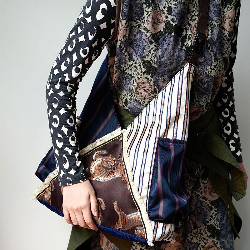 Original Old Money Style Large Capacity Shoulder Bag Brown Tiger
Original Old Money Style Large Capacity Shoulder Bag Brown Tiger