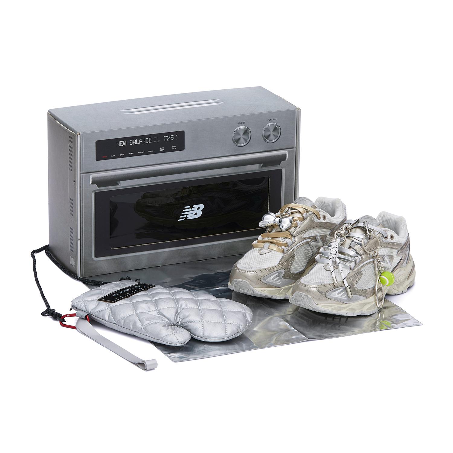 New Balance NB 725 Comfortable Low top Casual Running Shoes Unisex Vintage Champagne Chaos Pack Box ML725GB1“Chaos Pack” 44.5
New Balance NB 725 Comfortable Low top Casual Running Shoes Unisex Vintage Champagne Chaos Pack Box ML725GB1“Chaos Pack” 44.5