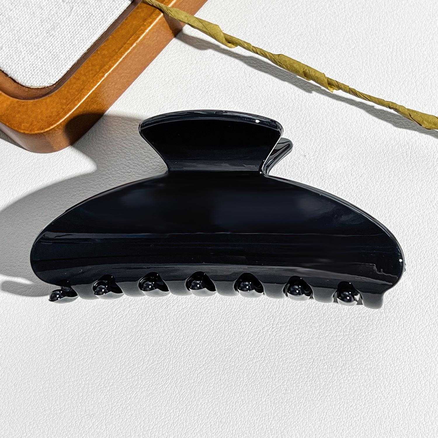Korean version of high-end PC semi-round hairpin UV printing temperament fashion personality shark clip back head disc hair grab clip hair accessories PC
Korean version of high-end PC semi-round hairpin UV printing temperament fashion personality shark clip back head disc hair grab clip hair accessories PC