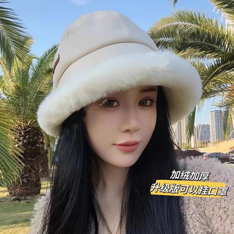 The new winter Korean version can hang masks with a large head circumference and a small face, and a thickened thermal basin hat. M(56-58cm)
The new winter Korean version can hang masks with a large head circumference and a small face, and a thickened thermal basin hat. M(56-58cm)